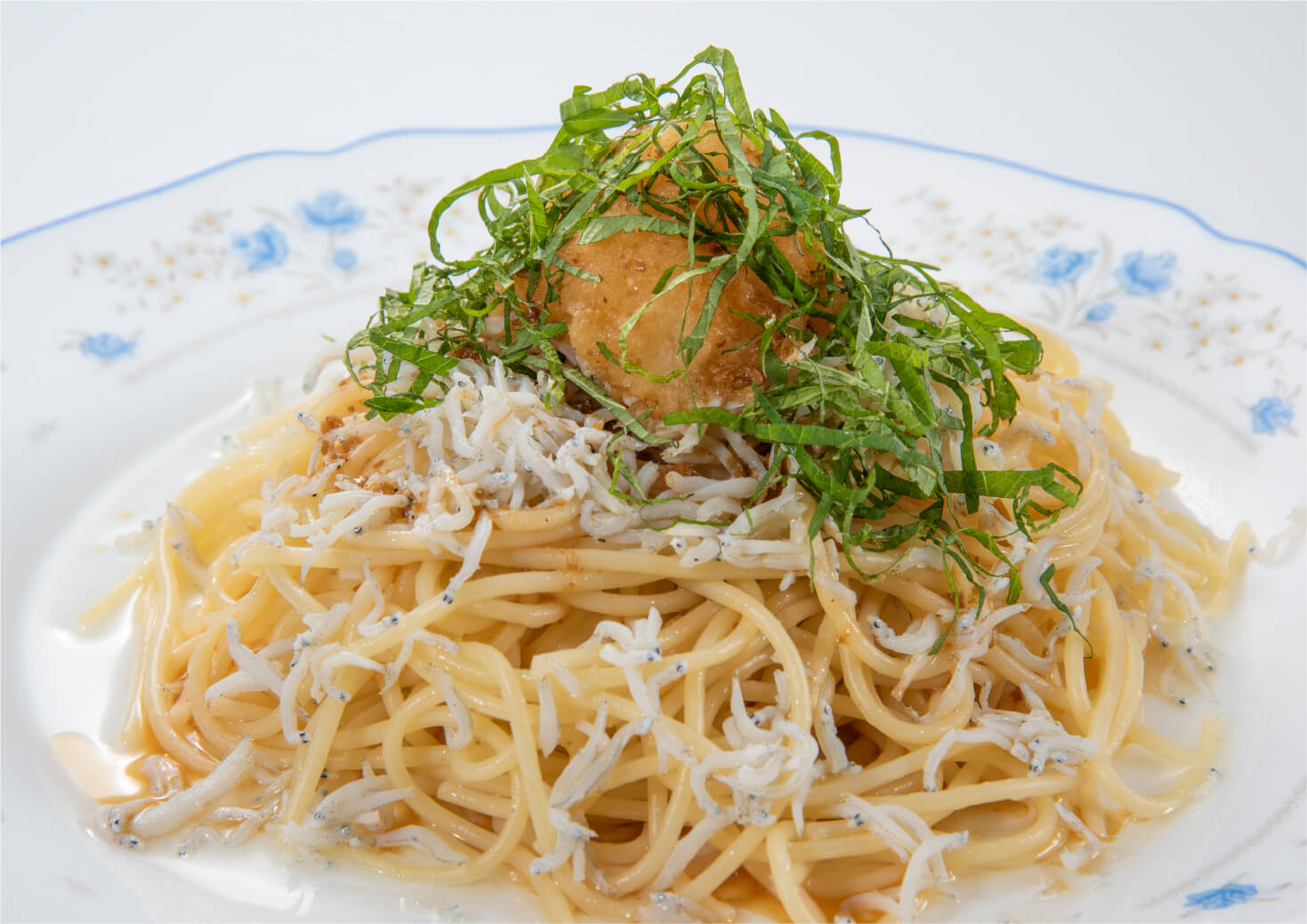 釜揚げしらすと大根おろし胡麻醤油パスタ