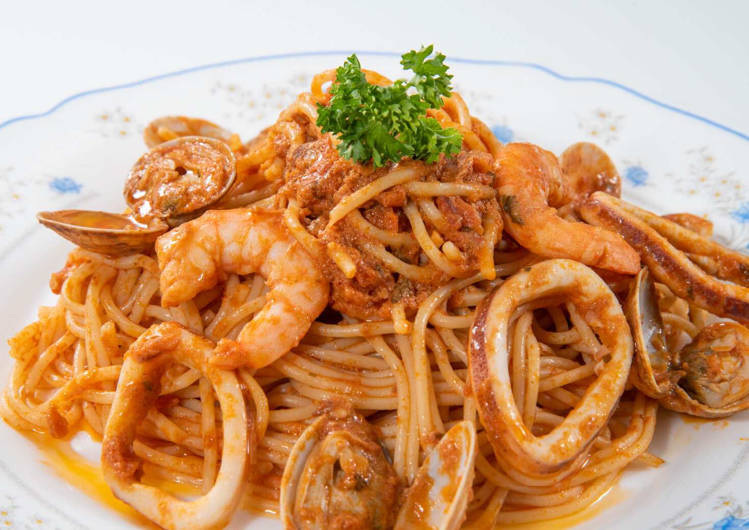 海の幸のトマトパスタ